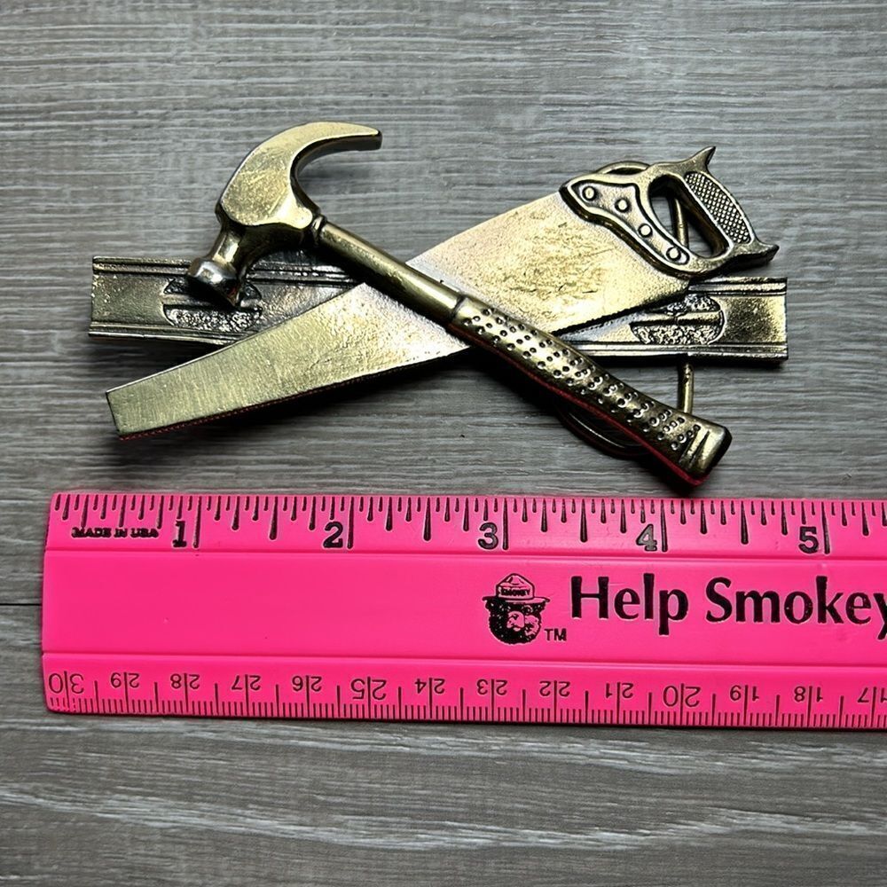 Construction carpenter tool numbered belt buckle - Picture 3 of 4